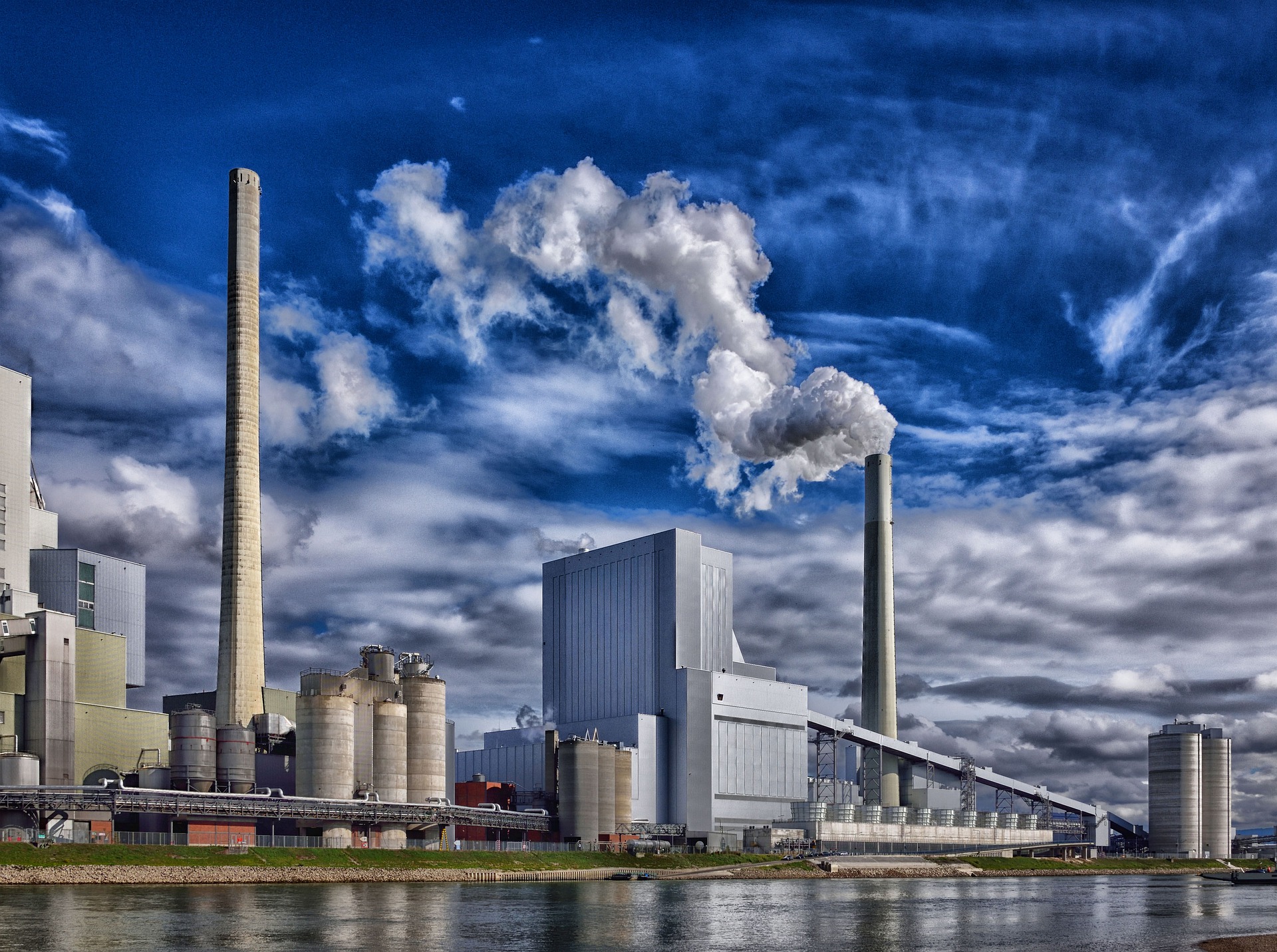 refinery-3127588_1920 refinery-3127588_1920